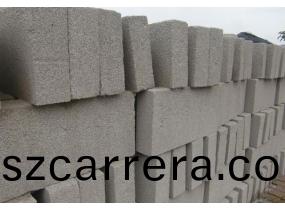 泡(pao)沫混凝(ning)土自(zi)保(bao)溫砌(qi)塊